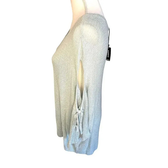 NEW Express Women’s Large Oversized Slouchy Sweater With Cutout Bell Sleeves - Picture 2 of 7